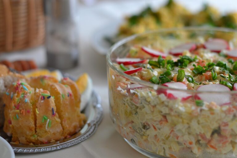 Kuchen und Salatspenden gesucht!